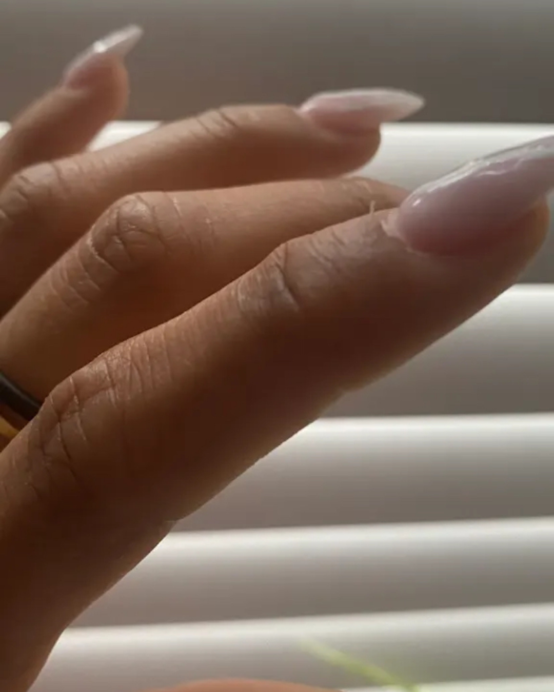Skin nude cover acrylic powder, beginner nail tech UK.