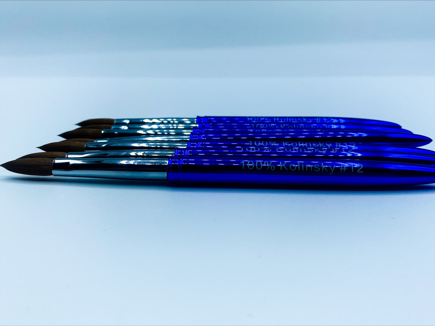 Professional graded Kolinsky sable acrylic brush size 12, perfect for sculpting and ombre nail design