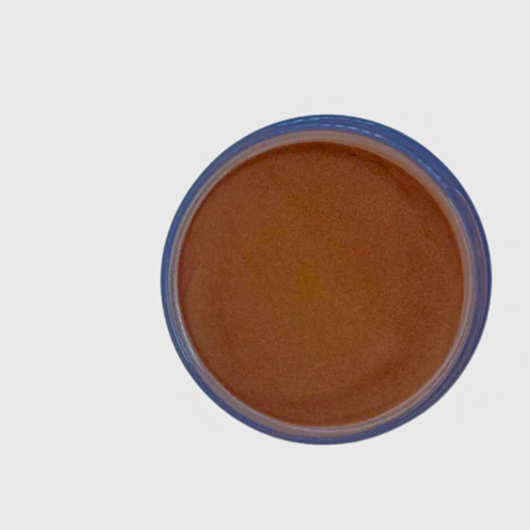 Okarun – Bold-toned acrylic powder, vibrant colour for creative nails.