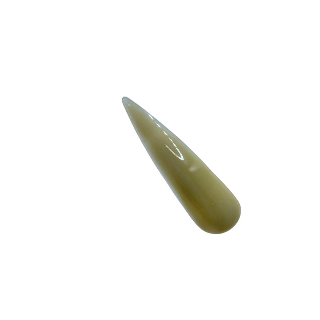 Maki Uzuki – Cool-toned acrylic powder, subtle shimmer for nail techs.