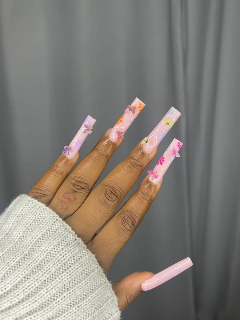 Sakura – Soft pink acrylic powder, cherry blossom themed nail product.